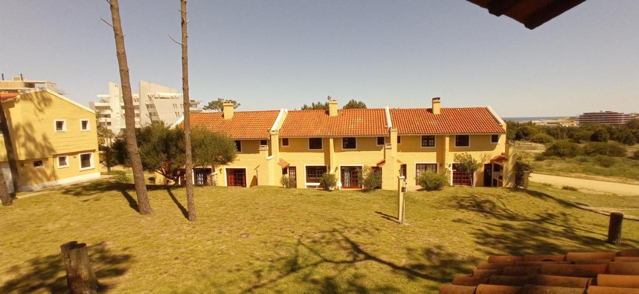 Pino Dorado Aparthotel Manantiales Екстериор снимка