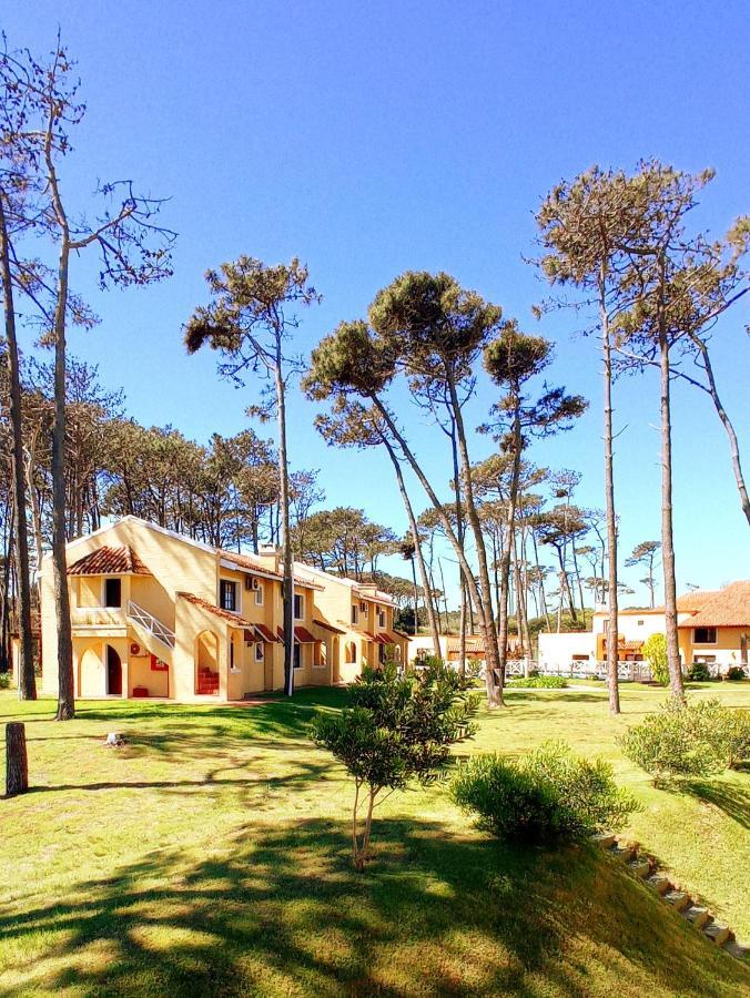 Pino Dorado Aparthotel Manantiales Екстериор снимка