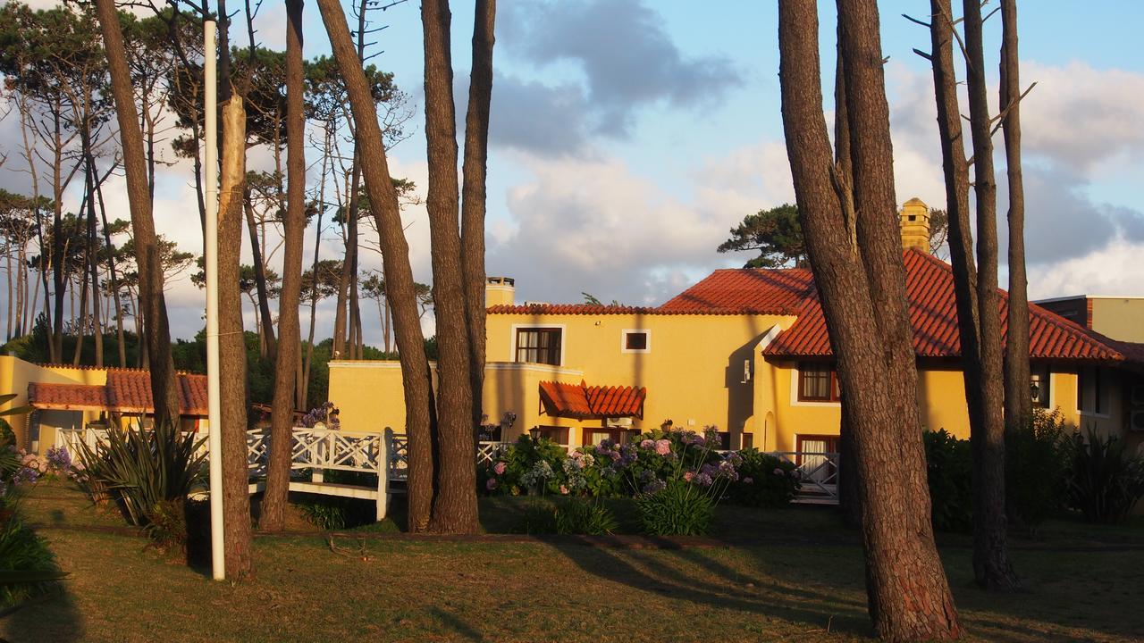 Pino Dorado Aparthotel Manantiales Екстериор снимка