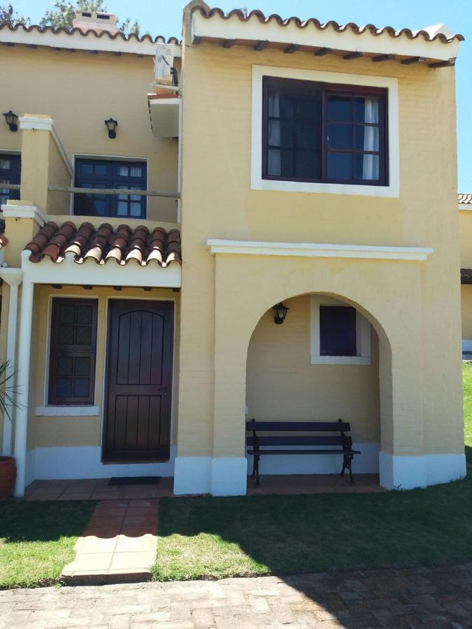 Pino Dorado Aparthotel Manantiales Екстериор снимка